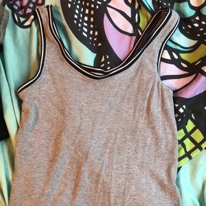 grey tank top